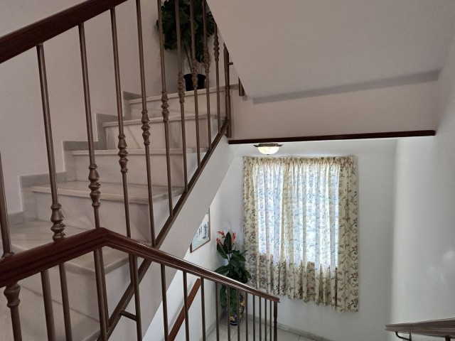 4 Schlafzimmer Villa in Fuengirola