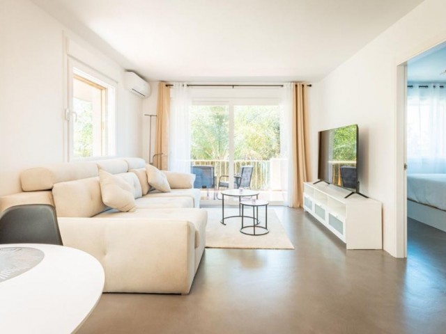 2 Bedrooms Apartment in Puerto Banús