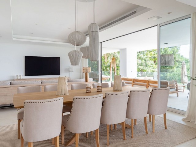 4 Slaapkamer Villa in Los Flamingos