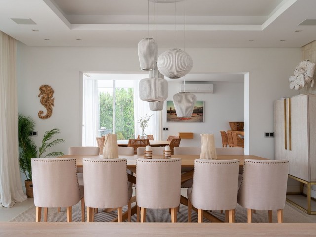 4 Slaapkamer Villa in Los Flamingos