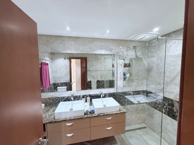 4 Sovrums Radhus i Manilva