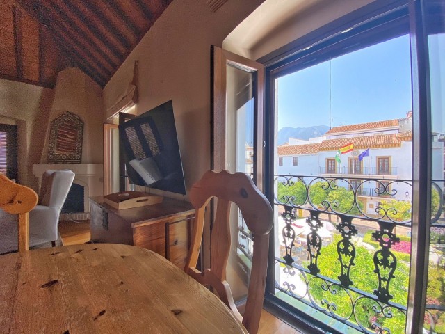 Comercial con 16 Dormitorios  en Marbella