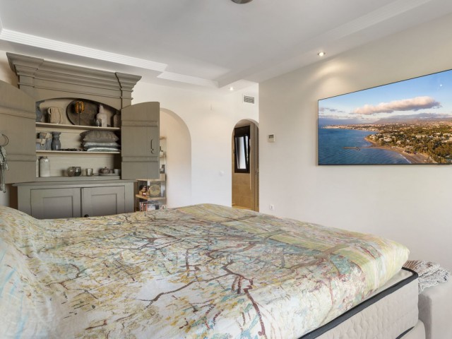 5 Bedrooms Villa in Mijas Costa