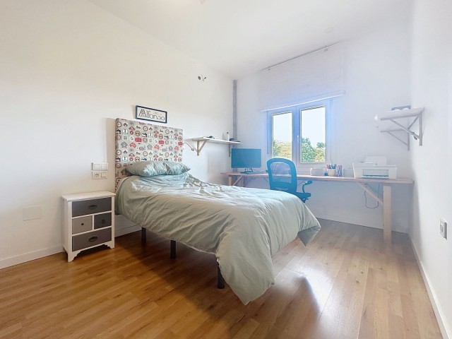 Villa con 5 Dormitorios  en Alhaurín el Grande