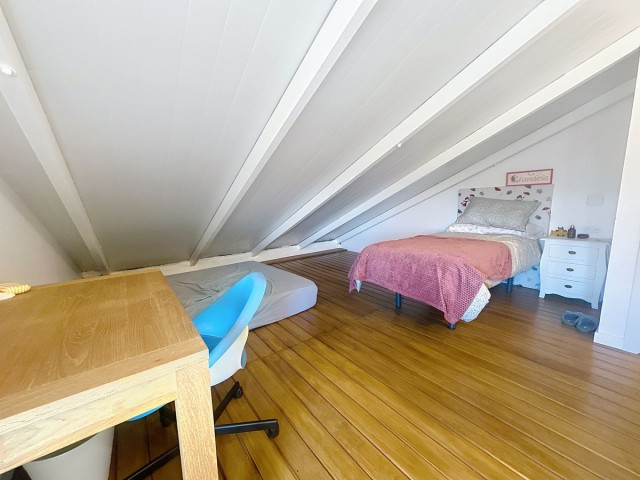 Villa con 5 Dormitorios  en Alhaurín el Grande