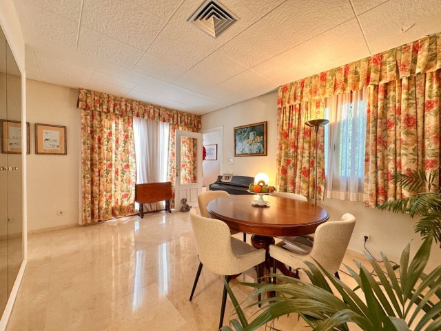 Apartamento con 1 Dormitorios  en Nueva Andalucía