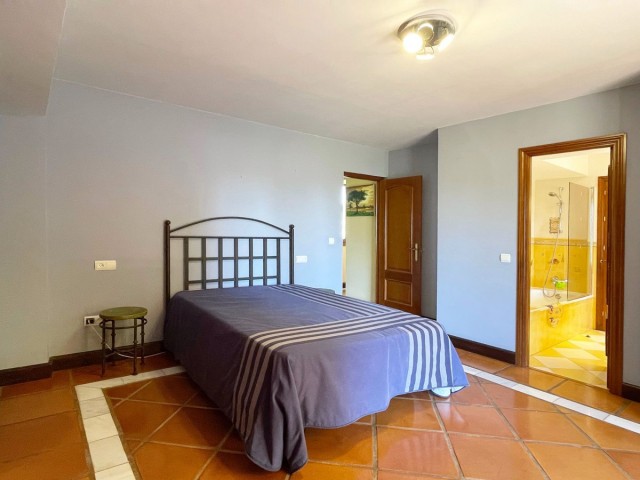 5 Bedrooms Villa in San Pedro de Alcántara