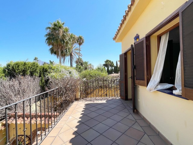 5 Bedrooms Villa in San Pedro de Alcántara