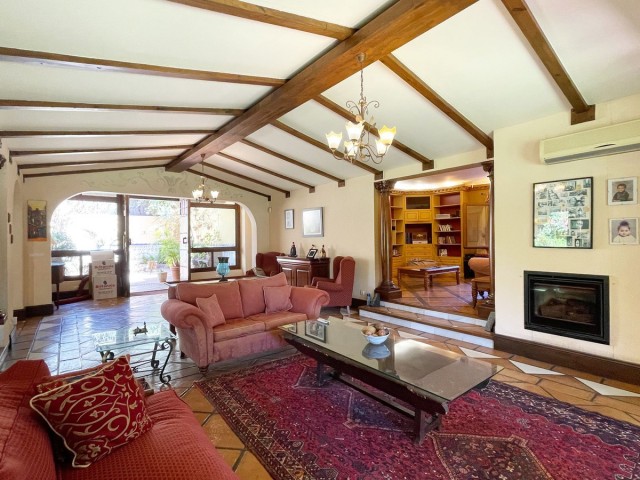 5 Bedrooms Villa in San Pedro de Alcántara