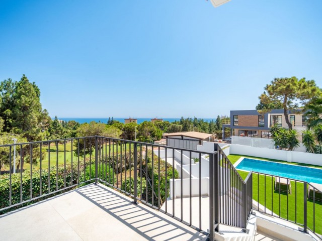 5 Makuuhuoneen Huvila La Cala de Mijas