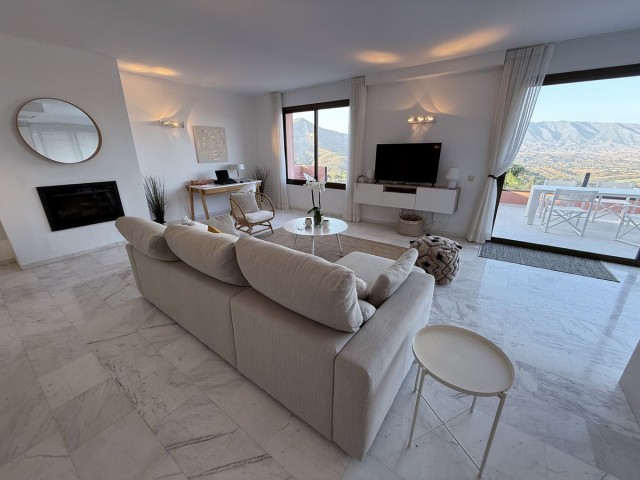 2 Bedrooms Apartment in La Mairena