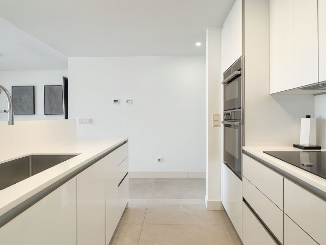 Apartamento con 4 Dormitorios  en Artola