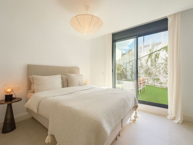 Apartamento con 4 Dormitorios  en Artola