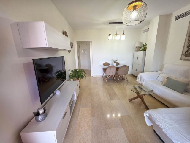 Apartamento con 3 Dormitorios  en La Duquesa