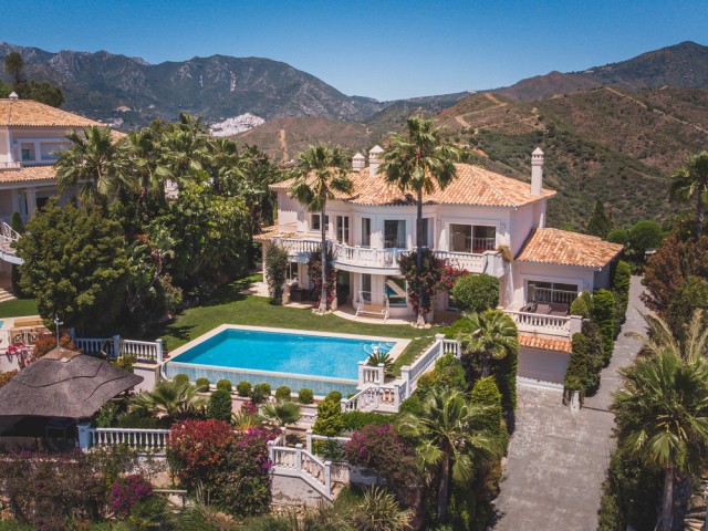 5 Slaapkamer Villa in Altos de los Monteros