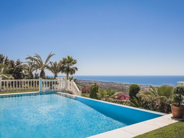 5 Slaapkamer Villa in Altos de los Monteros