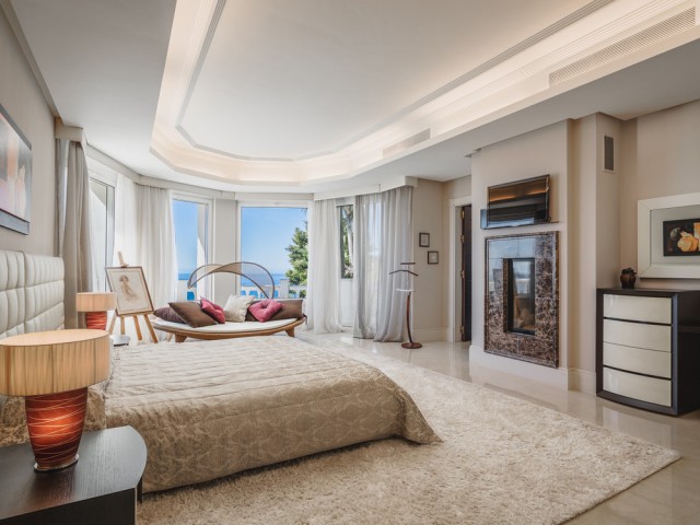 5 Slaapkamer Villa in Altos de los Monteros