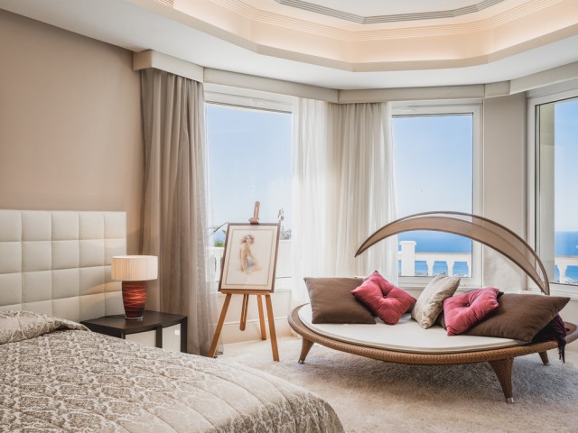 5 Slaapkamer Villa in Altos de los Monteros