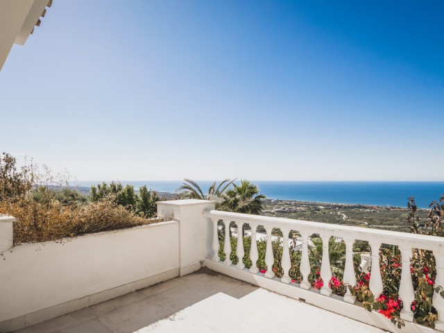 5 Slaapkamer Villa in Altos de los Monteros