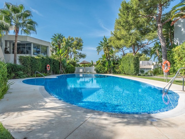 2 Bedrooms Townhouse in Sierra Blanca