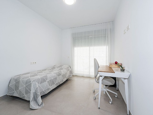 Apartamento con 3 Dormitorios  en Benalmadena