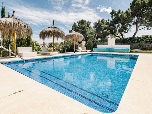 5 Soveroms Villa i Estepona