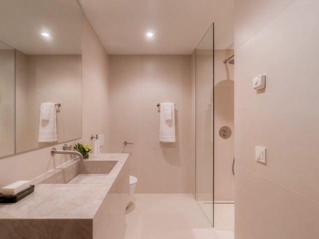 Apartamento con 3 Dormitorios  en La Quinta