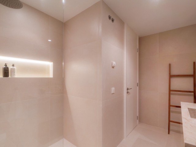 Apartamento con 3 Dormitorios  en La Quinta