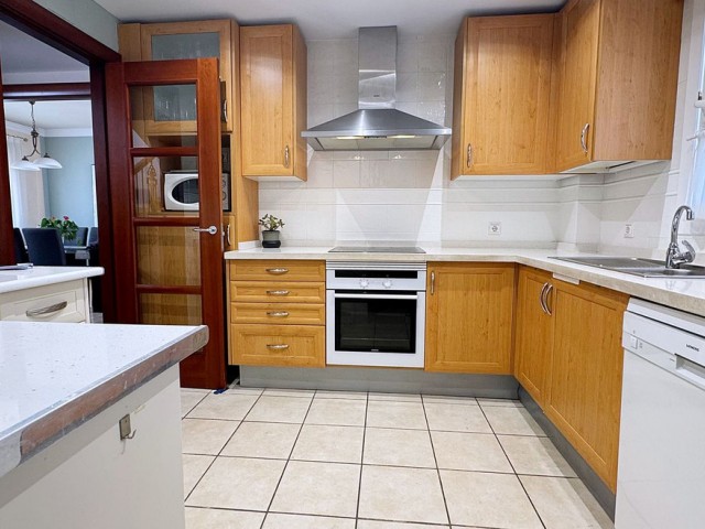 4 Makuuhuoneen Rivitalo Calahonda