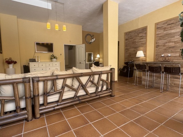 4 Makuuhuoneen Rivitalo Calahonda