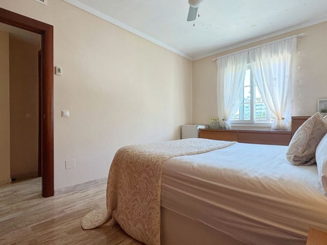 4 Makuuhuoneen Rivitalo Calahonda