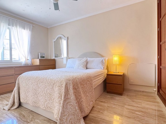 4 Makuuhuoneen Rivitalo Calahonda