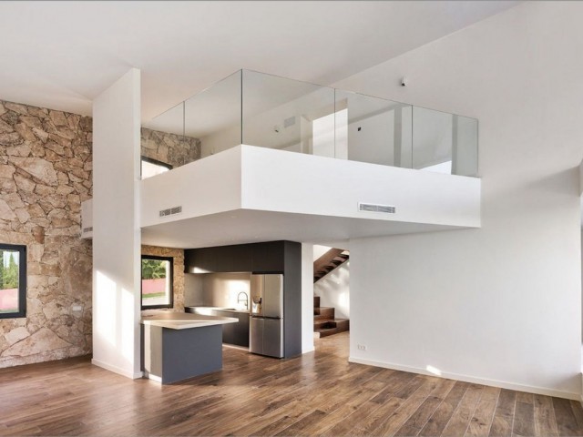 3 Bedrooms Villa in Bel Air