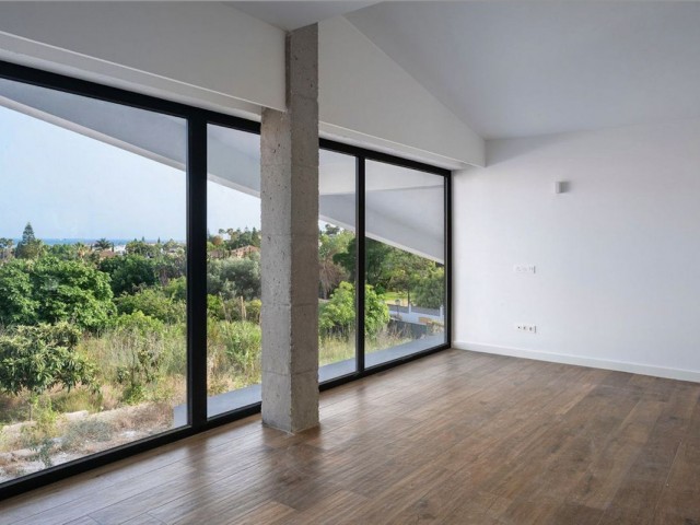 3 Bedrooms Villa in Bel Air