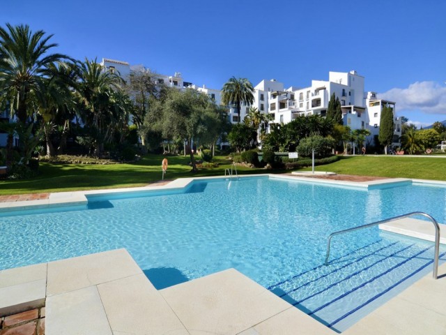 3 Bedrooms Apartment in Puerto Banús