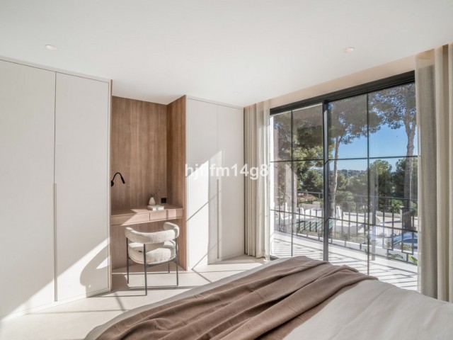 5 Bedrooms Townhouse in Nueva Andalucía