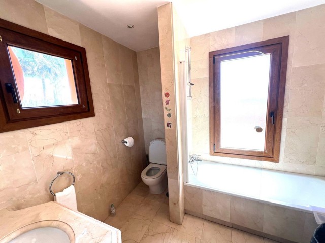 5 Slaapkamer Villa in Riviera del Sol