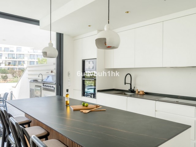 3 Bedrooms Apartment in Fuengirola