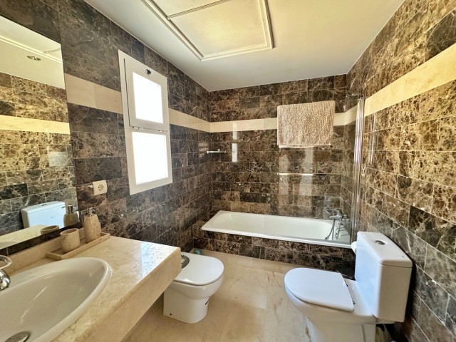 3 Makuuhuoneen Rivitalo Benahavís