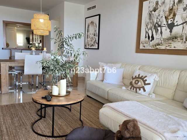 Apartamento con 2 Dormitorios  en Nueva Andalucía
