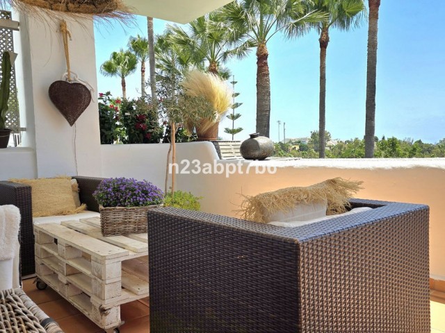 Apartamento con 2 Dormitorios  en Nueva Andalucía