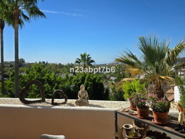 Apartamento con 2 Dormitorios  en Nueva Andalucía