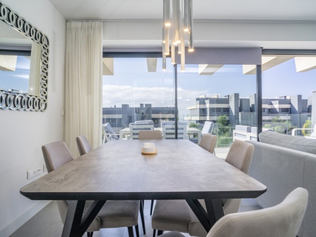 Apartamento con 3 Dormitorios  en Estepona