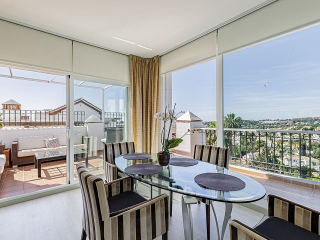 Apartamento con 2 Dormitorios  en Nueva Andalucía