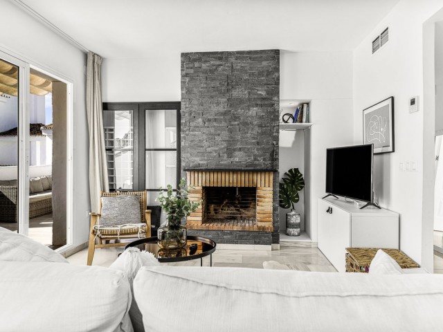 3 Bedrooms Apartment in Nueva Andalucía