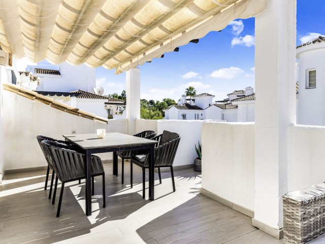 3 Bedrooms Apartment in Nueva Andalucía