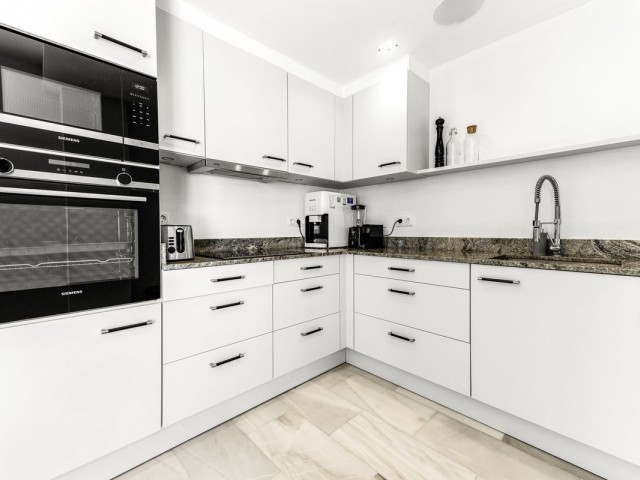 3 Bedrooms Apartment in Nueva Andalucía