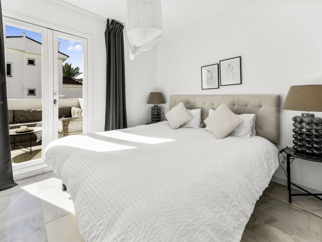 3 Bedrooms Apartment in Nueva Andalucía