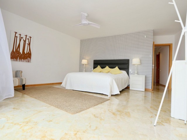 Penthouse i Altos de los Monteros