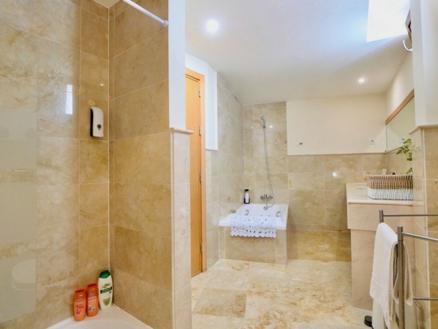 Penthouse i Altos de los Monteros